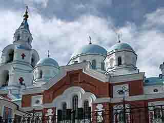  ヴァラーム:  カレリア共和国:  ロシア:  
 
 Cathedral of the Transfiguration of the Saviour